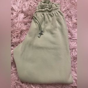 Stoney clover Lane x DONNI Collab